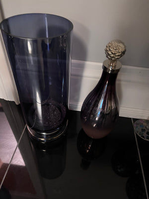 2 Decorative Vases