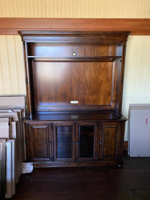 Bernhardt Entertainment Unit