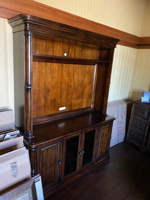 Bernhardt Entertainment Unit