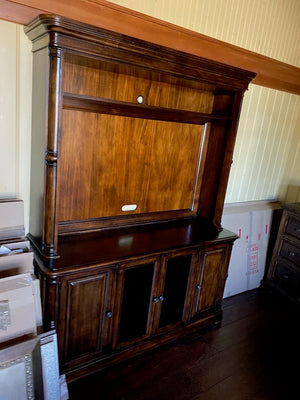 Bernhardt Entertainment Unit