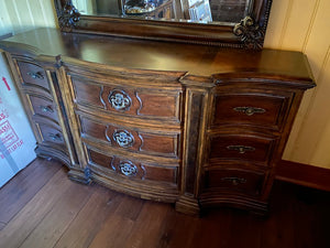 Bernhardt 9 Drawer Dresser with Mirror