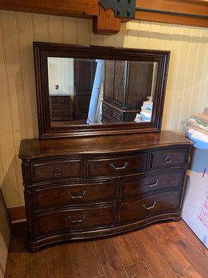Bernhardt 7 Drawer Dresser with Mirror