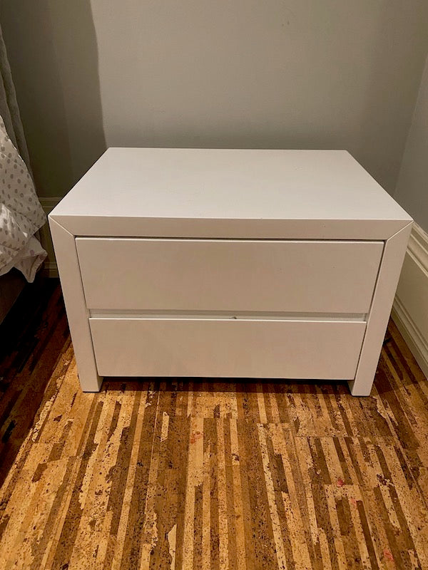Pair of White Low Profile Nightstands