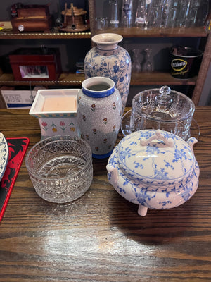 Porcelain & Glassware Lot