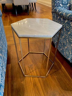 ELTE MKT 'Pearl Pull Up Marble Table'