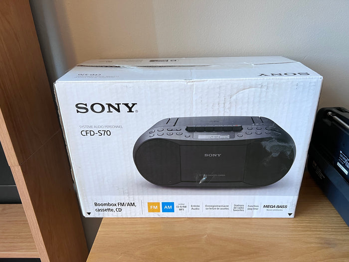 Sony CFD-S70 CD/Cassette Boom Box with Radio (IN BOX)