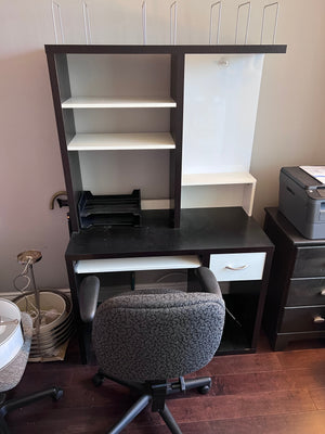 Small 2-Piece Desk + Chair