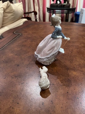 2 Lladro Figurines (Evita 5212 Girl w/Umbrella & "Little Jesus III")