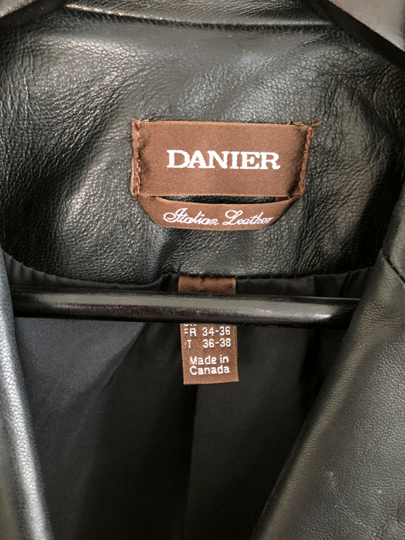 Men's Danier Italian Leather Black Long Coat – Sell My Stuff Canada -  Canada's Content and Estate Sale Specialists