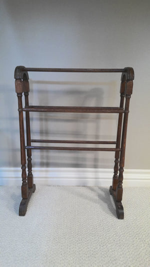 Solid Wood Towel/Quilt Stand
