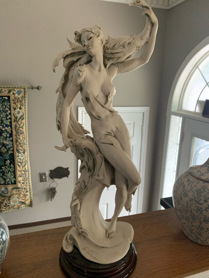 Giuseppe Armani Figurine