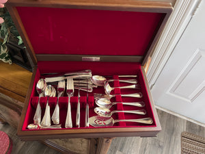 Oneida Silverplate Flatware Set- Service for 12