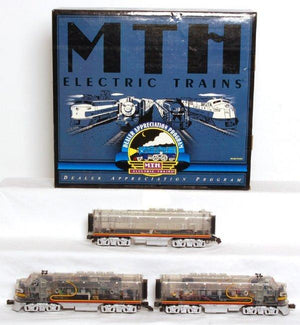 *RARE- MTH Electric Trains 20-80002A: MTH Preimer O Scale Santa Fe Clear Body F-3 ABA Diesel Locomotive Set.